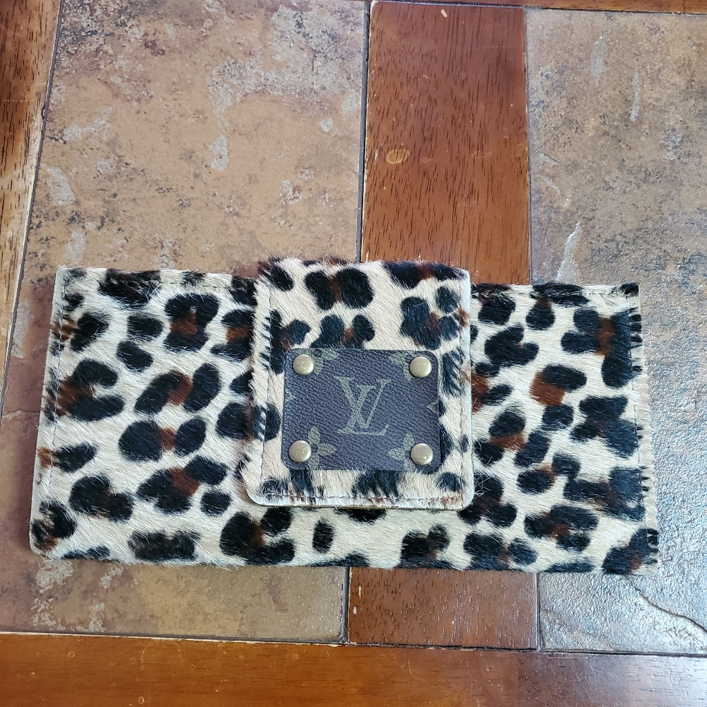 Keep it Gypsy Leopard print large clutch wallet